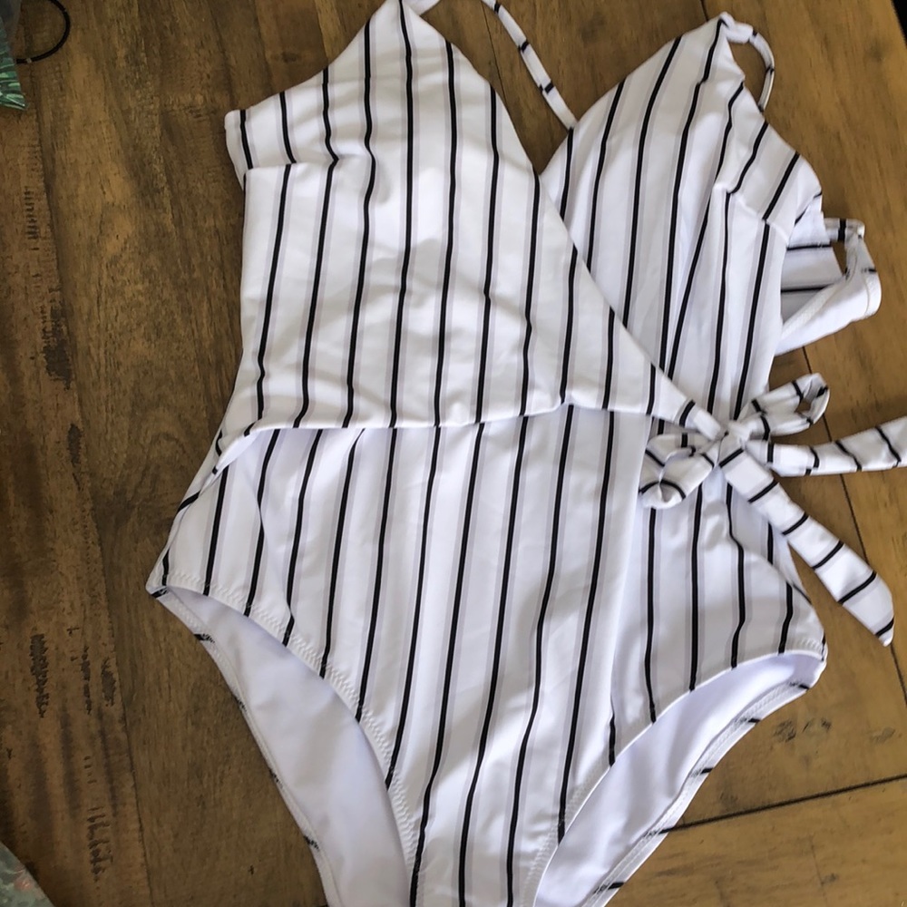 Black and white classic one piece!